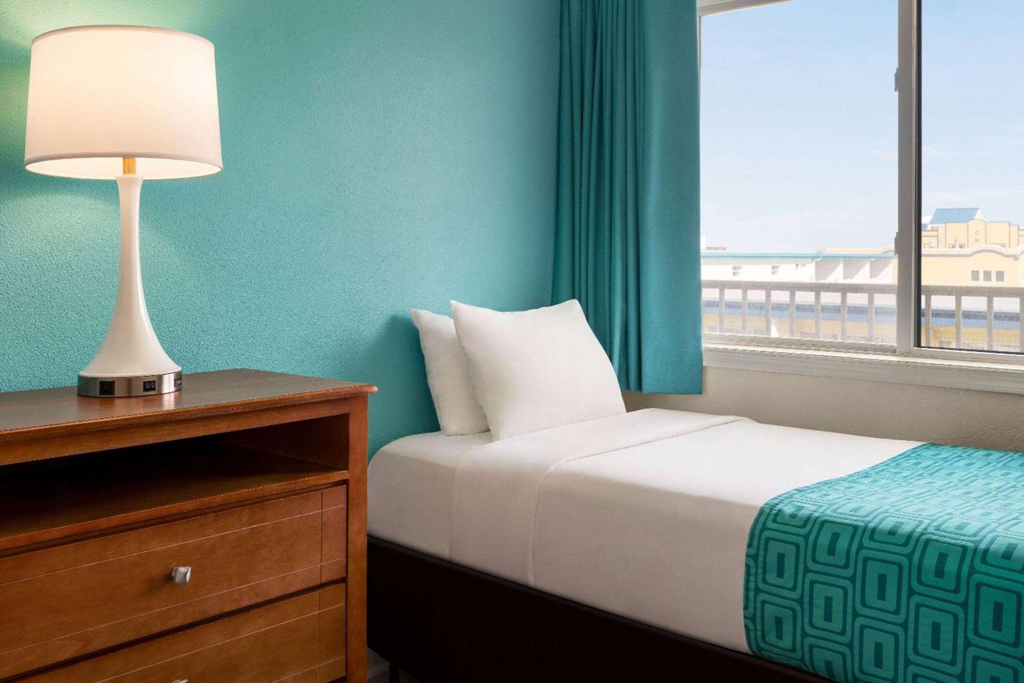 ฮาวเวิร์ด จอห์นสัน บาย วินด์แฮม โอเชียนซิตี้ โอเชียนฟรอนต์ Hotel ภายนอก รูปภาพ